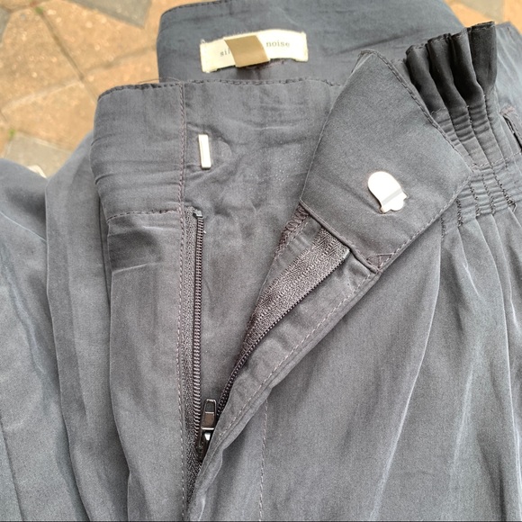 [Silence + Noise] High Waist Crop Pants Grey Sz. 12 - Picture 8 of 8